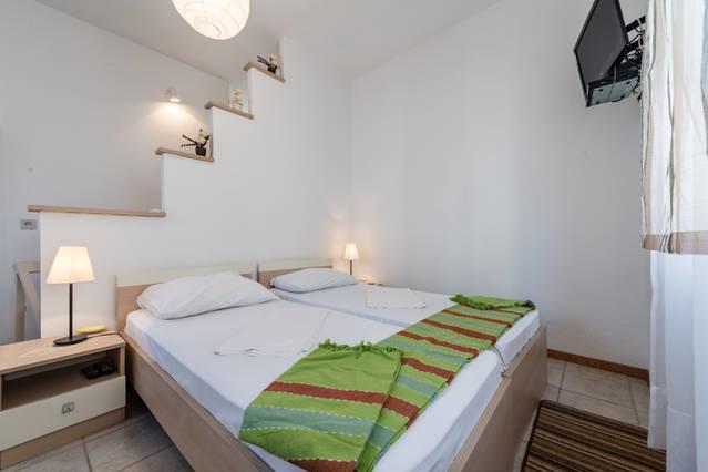 Apartments Lima Lazaneo 耶尔萨 外观 照片